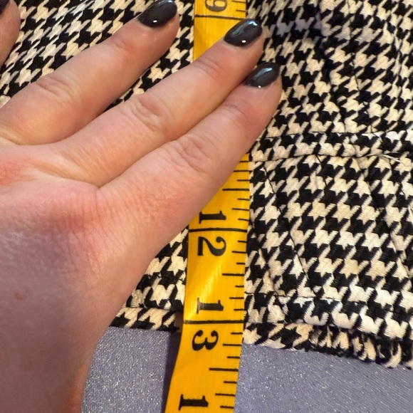 Divided Black and White Crop Bustier Tank Top - Picture 3 of 5